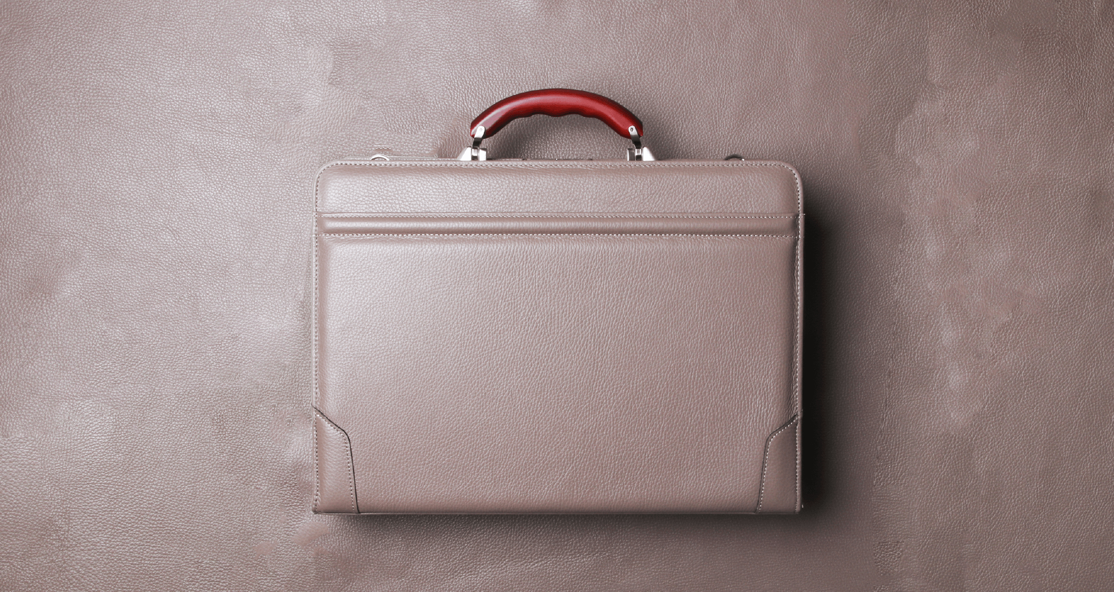 Beige ダレスバッグ